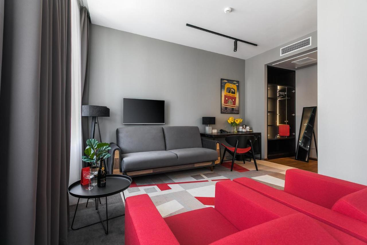 Dada Premium Aparthotel Краков Экстерьер фото