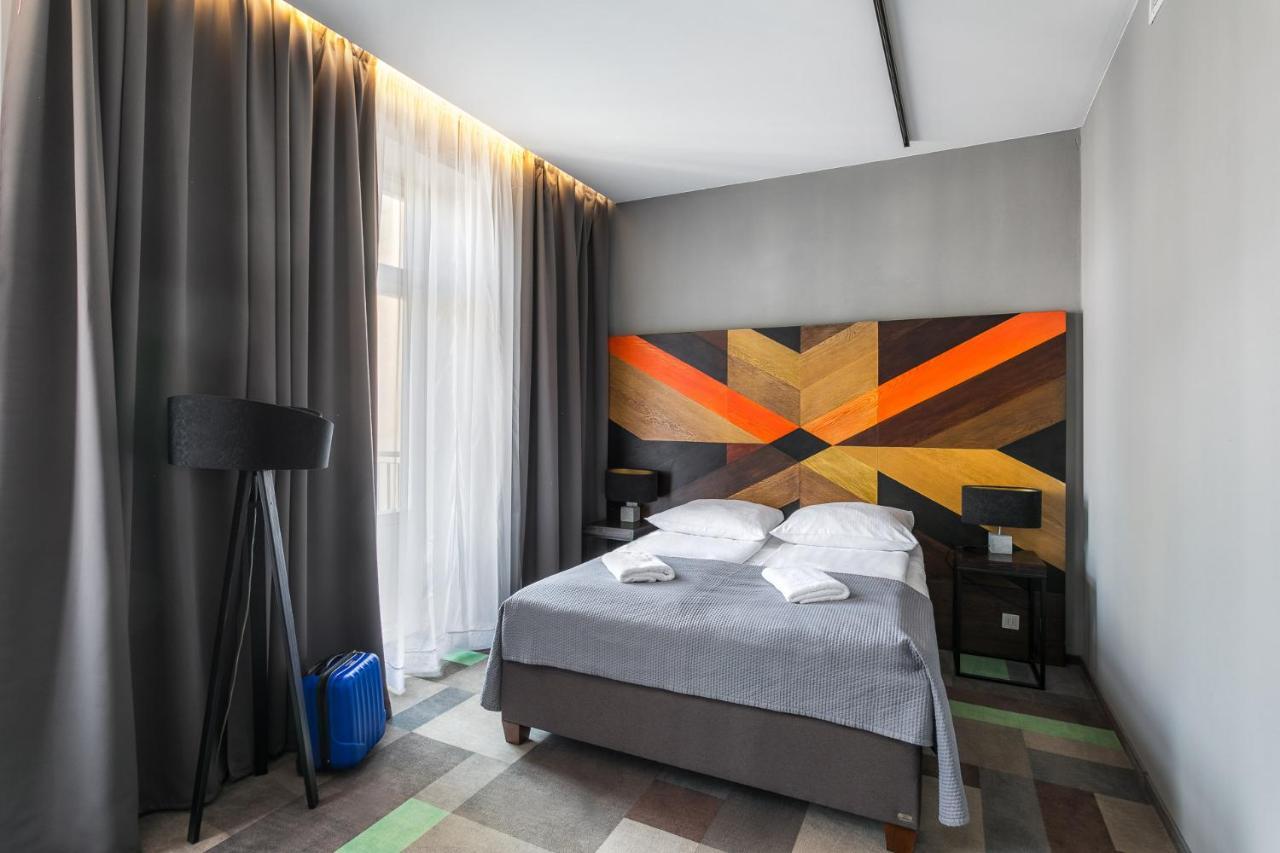 Dada Premium Aparthotel Краков Экстерьер фото