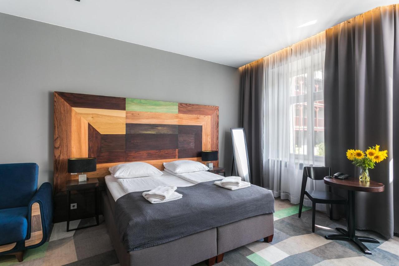 Dada Premium Aparthotel Краков Экстерьер фото