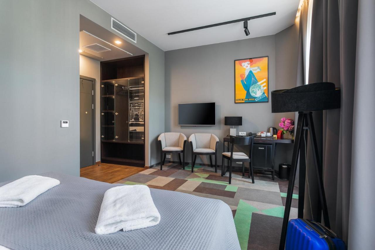 Dada Premium Aparthotel Краков Экстерьер фото