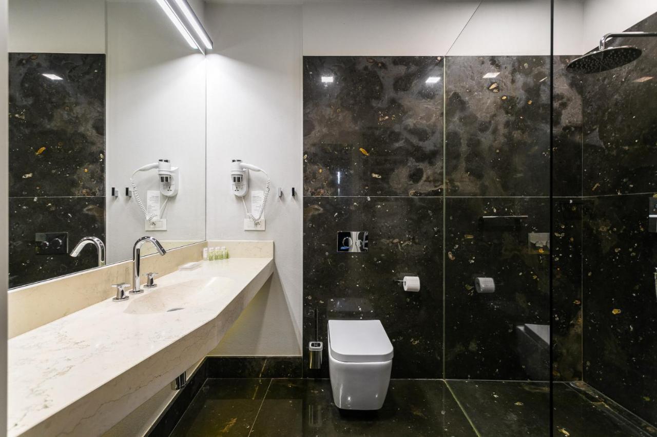 Dada Premium Aparthotel Краков Экстерьер фото