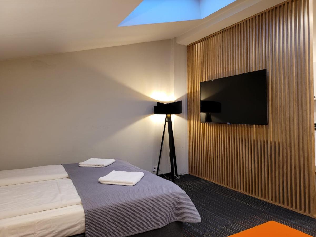 Dada Premium Aparthotel Краков Экстерьер фото
