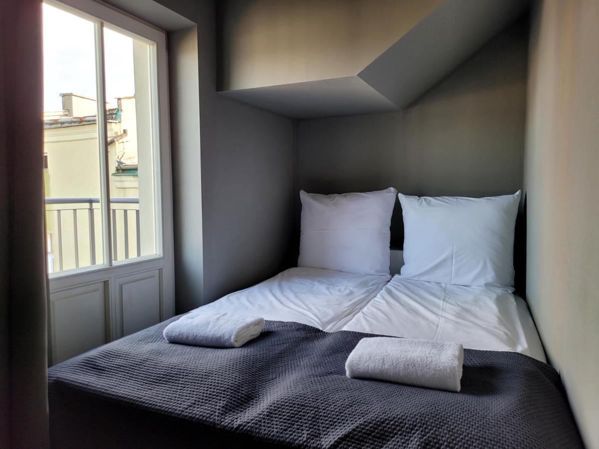 Dada Premium Aparthotel Краков Экстерьер фото